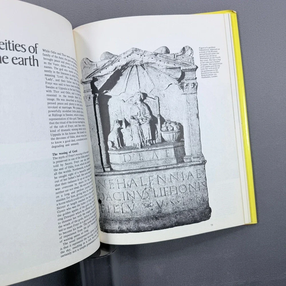 H.R. Ellis Davidson Scandinavian Mythology Hardcover 1969 1st Ed Norse History